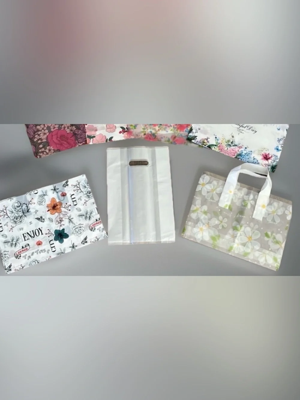Gift Bag Set 16pcs Elegant Floral with Tissue Paper ~New~